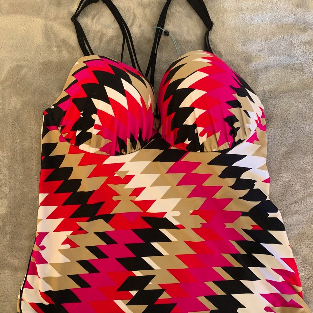 Lane Bryant swim top 42C w/bra built in